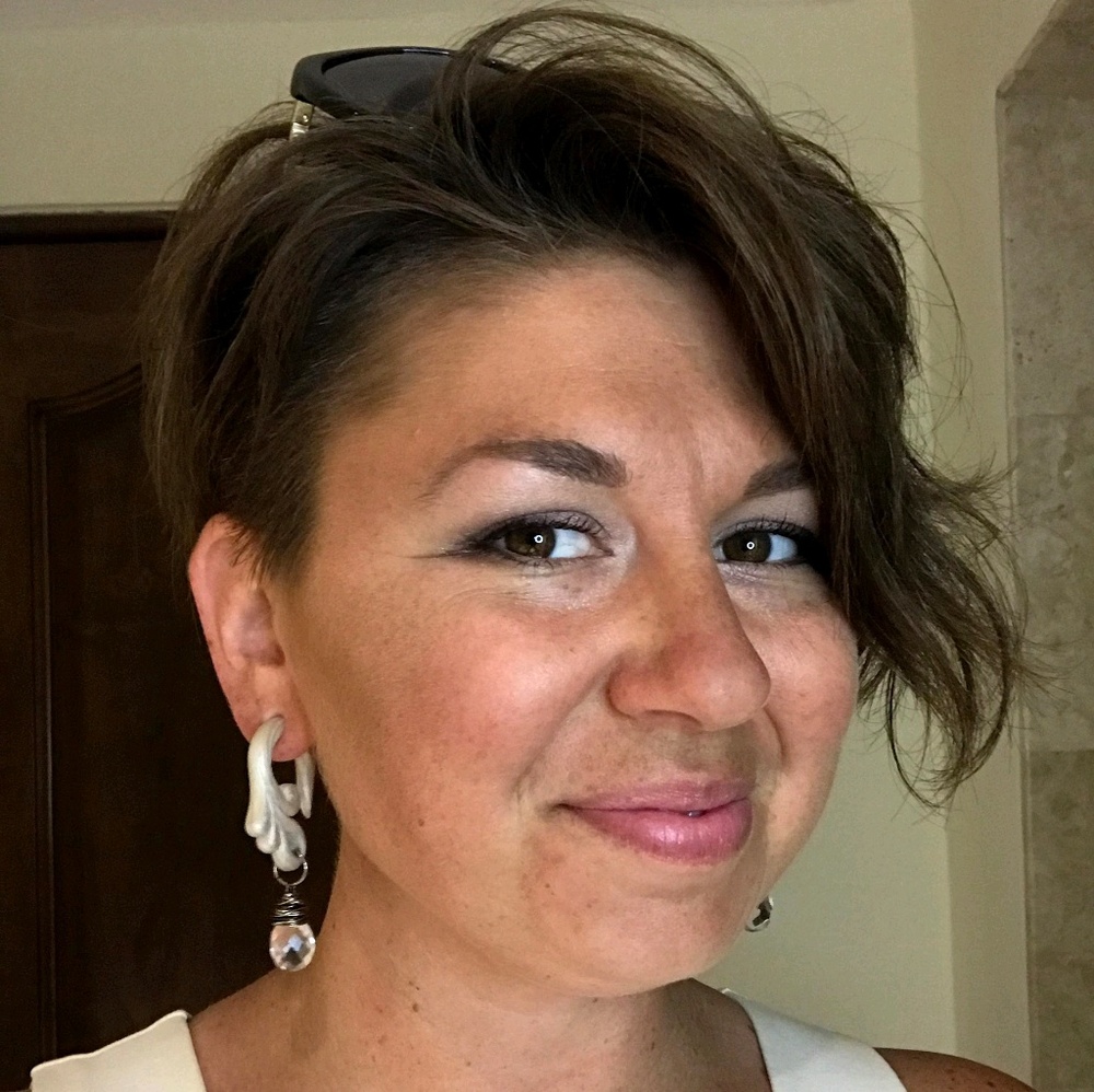 Meet your Posher, Ashley